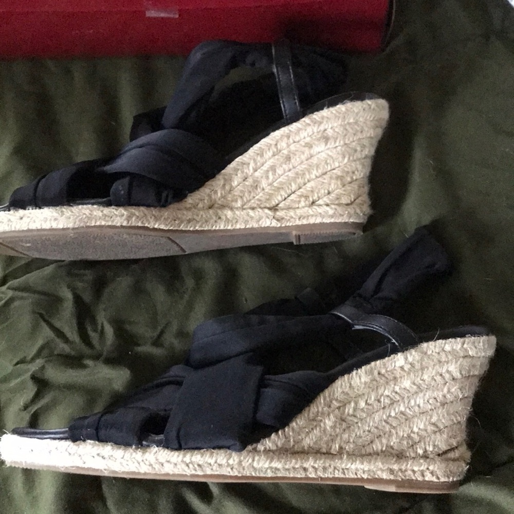 Sandals - Picture 2 of 3